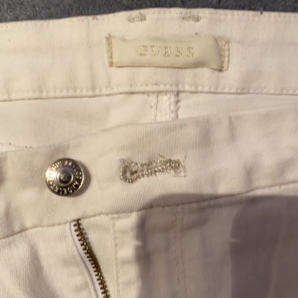 GUESS JEANS SIZE 32 - Picture 2 of 4